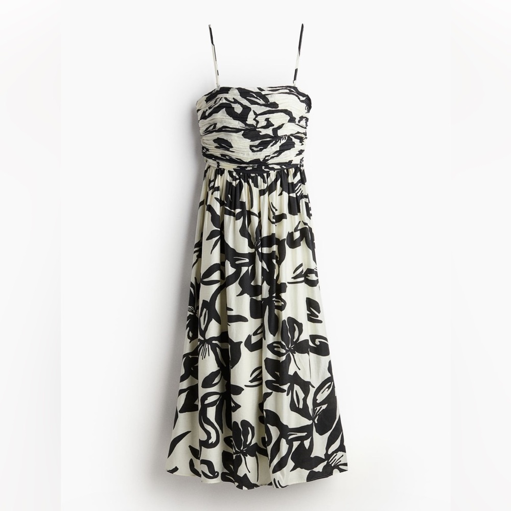 NWT H&M Bandeau dress with flared skirt